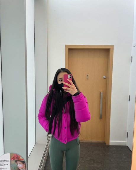 luvxmi pretty pornstar picture