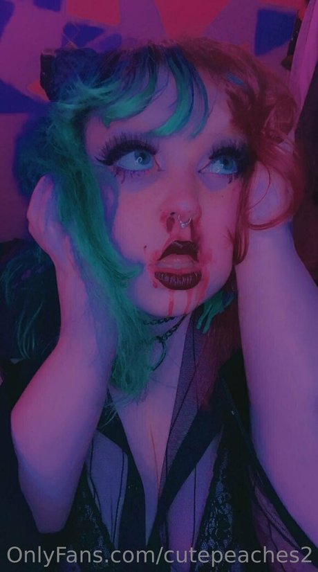 cutepeaches2 nude model gallery