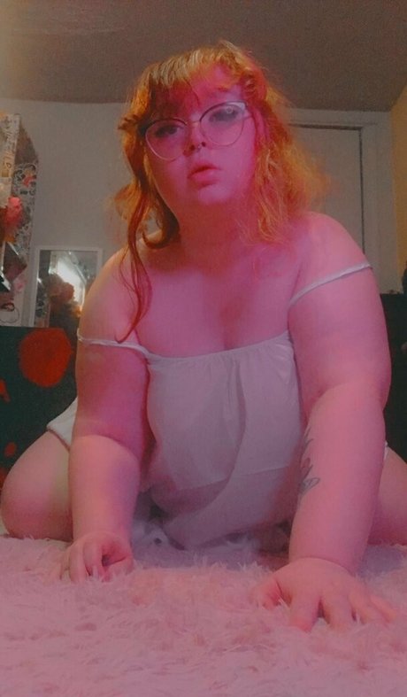 cutepeaches2 erotic actress photos