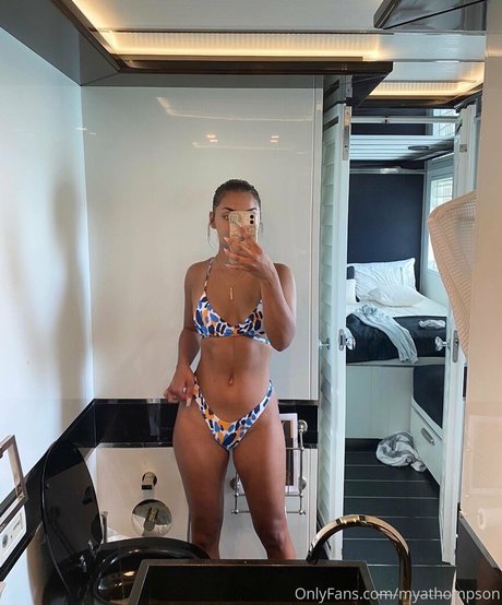 exoticbabe18 beautiful model images