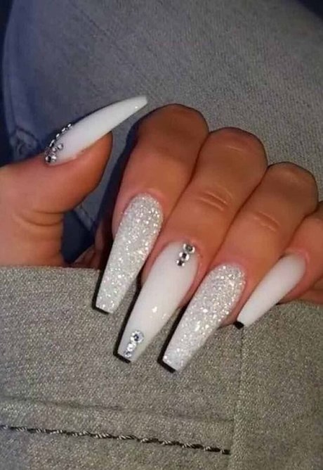 avery maeex star img