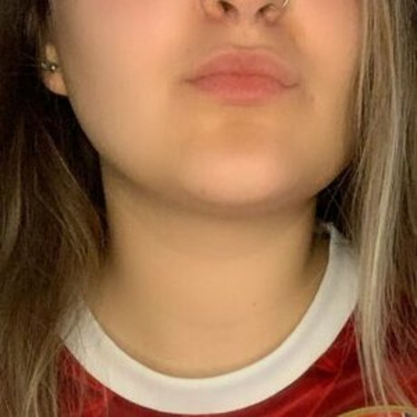 avery maeex pretty pornstar pics