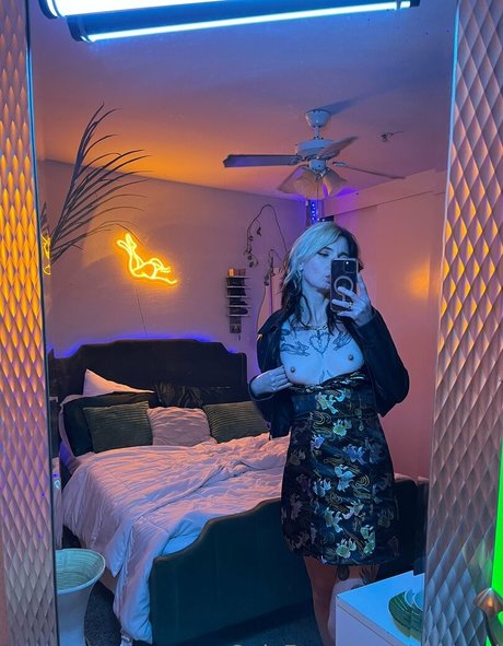 ratxgurl profile pic