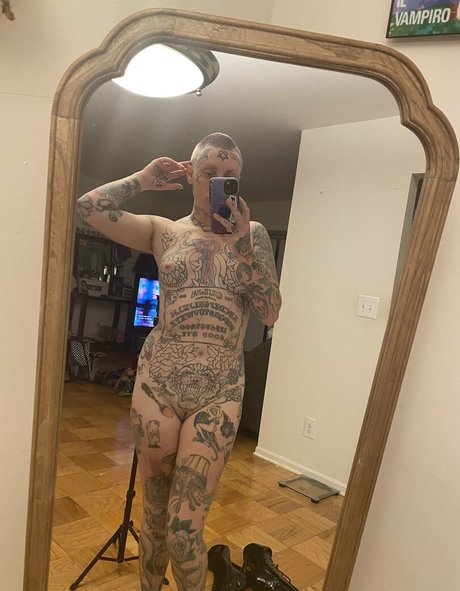 quad awful model art photos