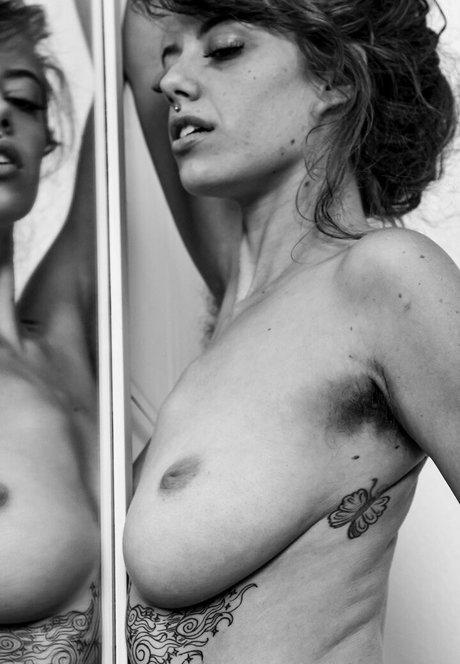 babytayebae adult actress gallery