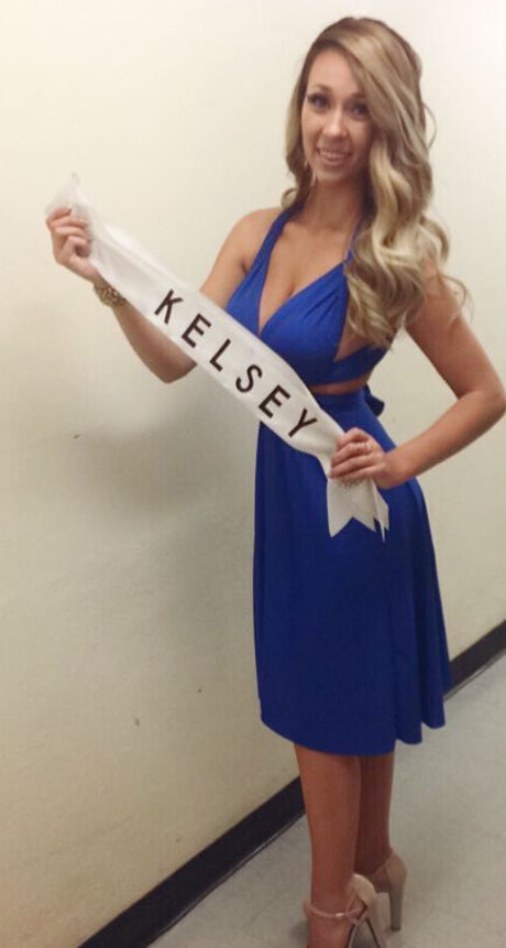 Kelsey Baile nudes model pic