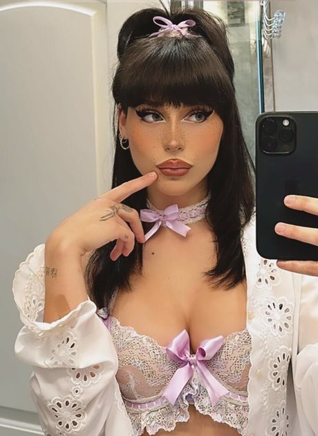 Kate Baum nudes actress picture