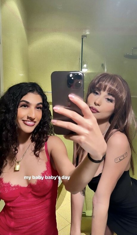 Kate Baum star erotic pics