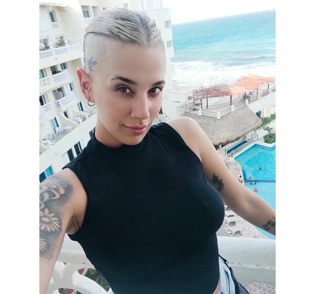 Lucila Villar hot star image