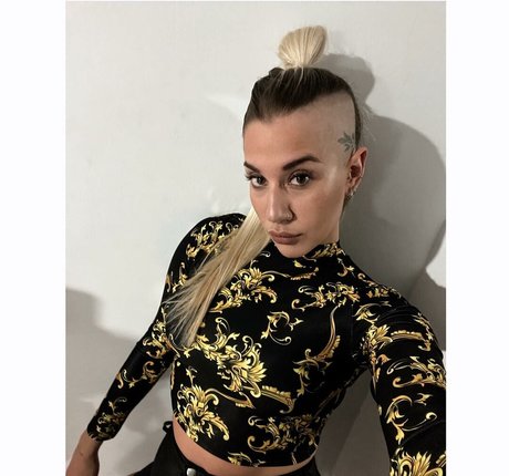 Lucila Villar naked pornstar pic