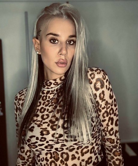 Lucila Villar porn model picture