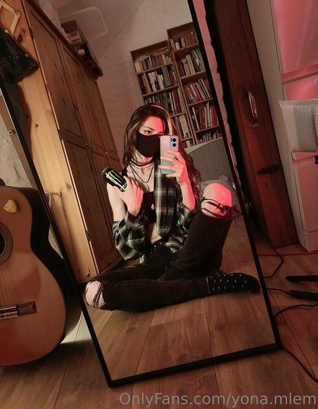 yona mlem pornstar hd pic