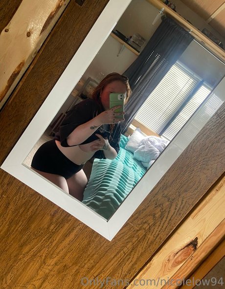 nicolelow94 nude model pictures