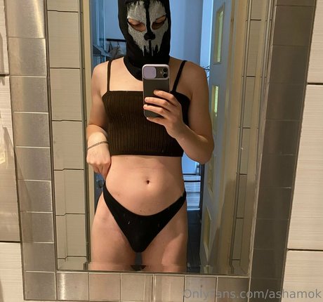 ashamok pornstar exclusive img