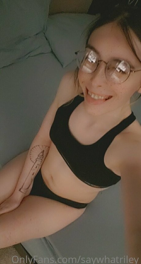 saywhatriley erotic model gallery