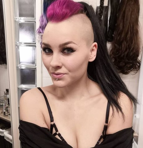 VMissyB top pornstar photos