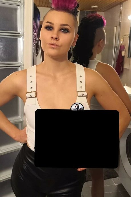 VMissyB pornstar pretty galleries