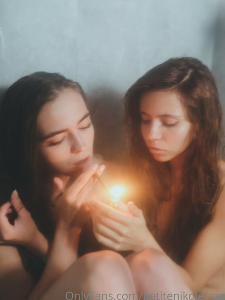 petitenikolefree nudes actress galleries