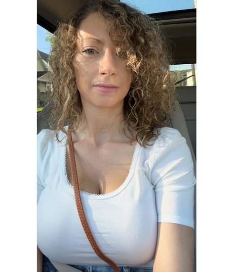 Brino Wyant nudes star images