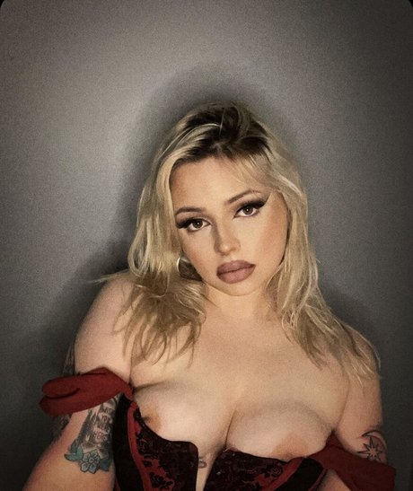 mjajjewell pornstar sexy picture