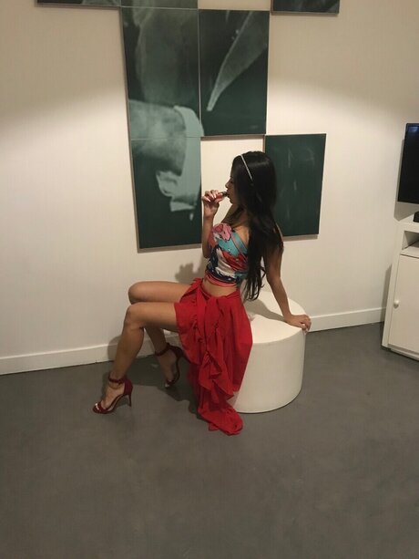 Meychienne model erotic pictures