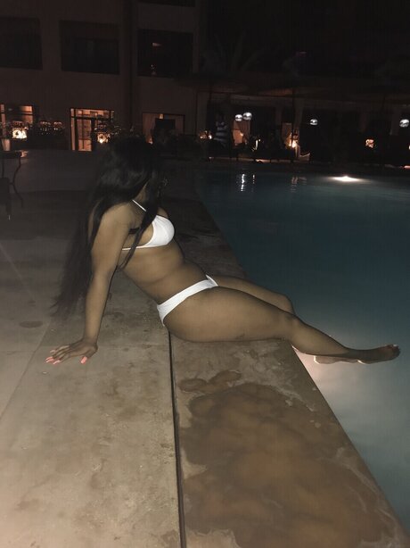 PRETTY MONEY_ model top archive