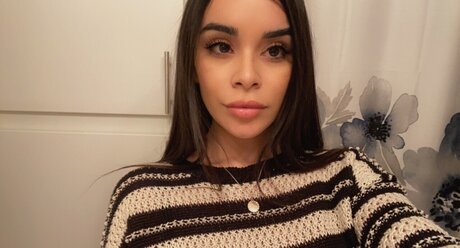 Mendiii model sex pics