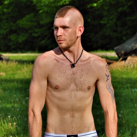 Johnny Rockit sexy actress pics