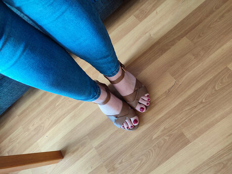 FruityFeet nudes actress image