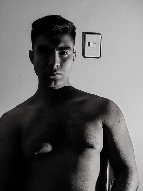 Alan DH exclusive model pic