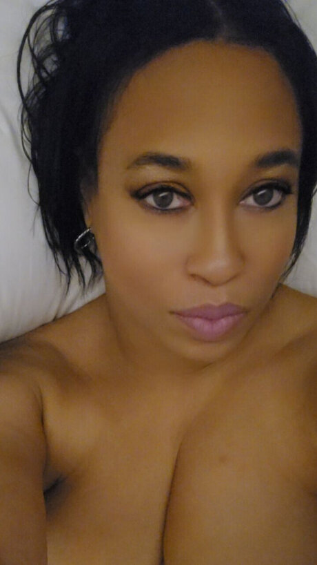 SweetTea sexy pornstar pictures