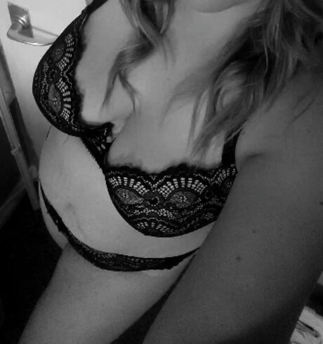 Blondie Honbria profile pic