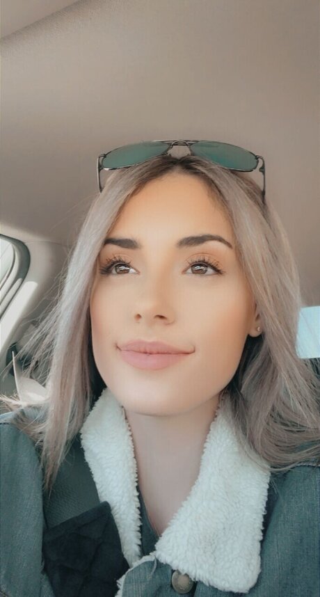 Lyndsey hd actress images