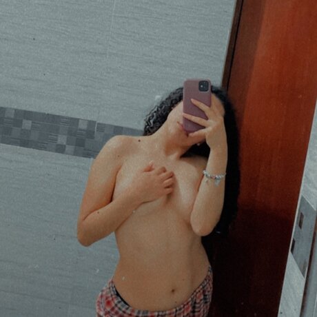 Alysa perfect star photo