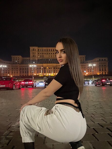 Miraabella model adult pictures