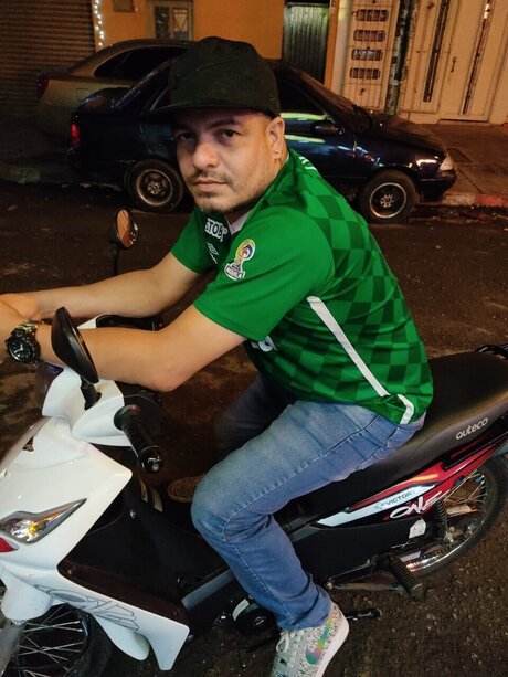 Didier Andres Perez model images