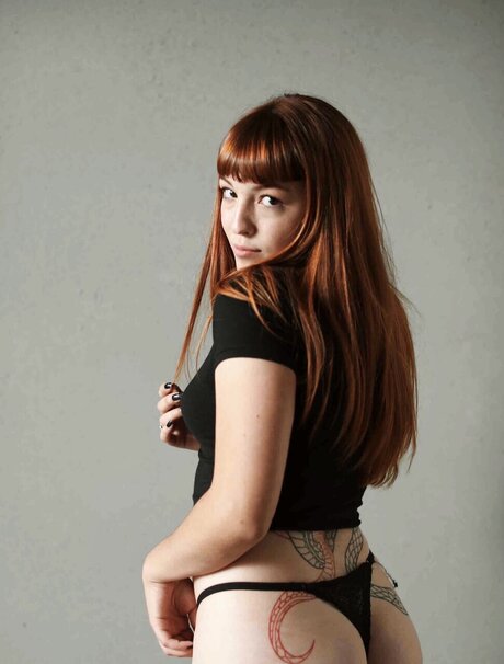 Moldy adult actress img