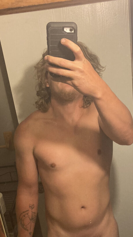 Timmyburritoo naked star image