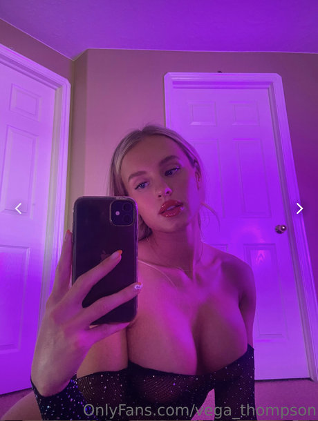 Vega Thompson star pretty archive