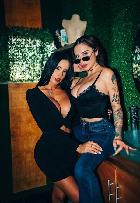 Mariell Andreina nice model photo