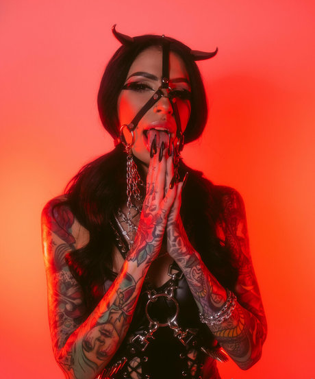 Angela Mazzanti star pornographic pic