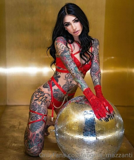 Angela Mazzanti model sexy pictures