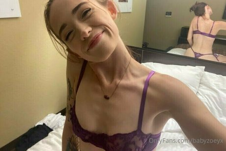 babyzoeyx art pornstar picture
