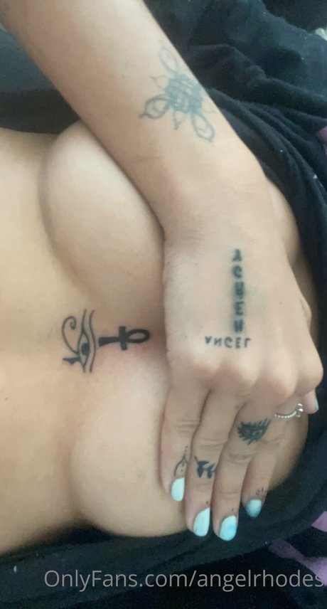 Angel Rhodes perfect model pic