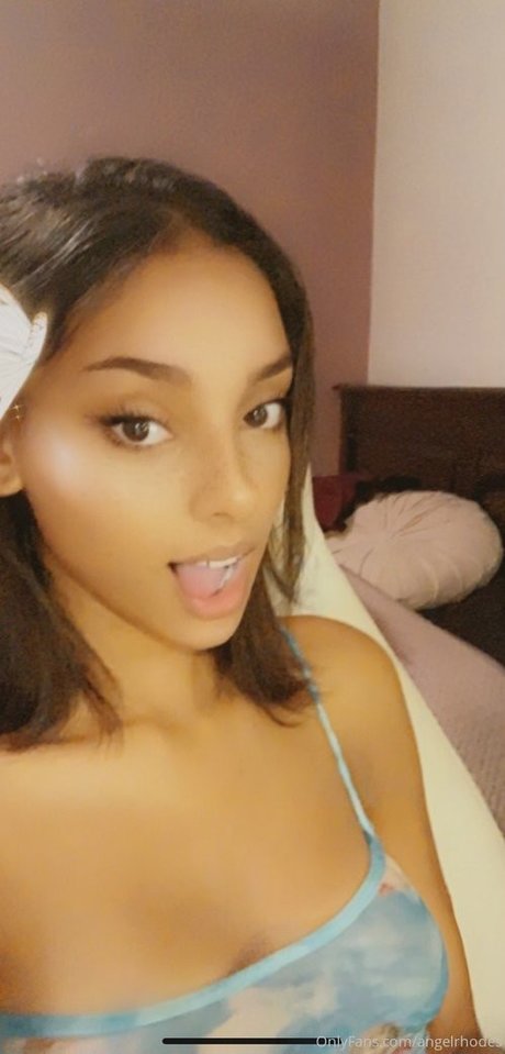 Angel Rhodes star beautiful img