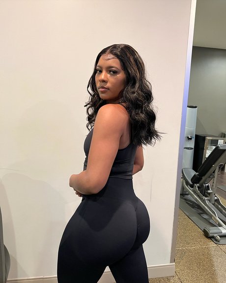 Saleema Mansur best star image