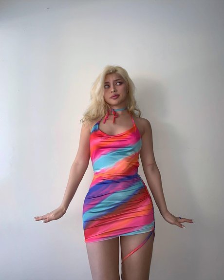 diakimeko xxx actress photos