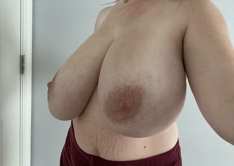 dessziiixx model nude picture