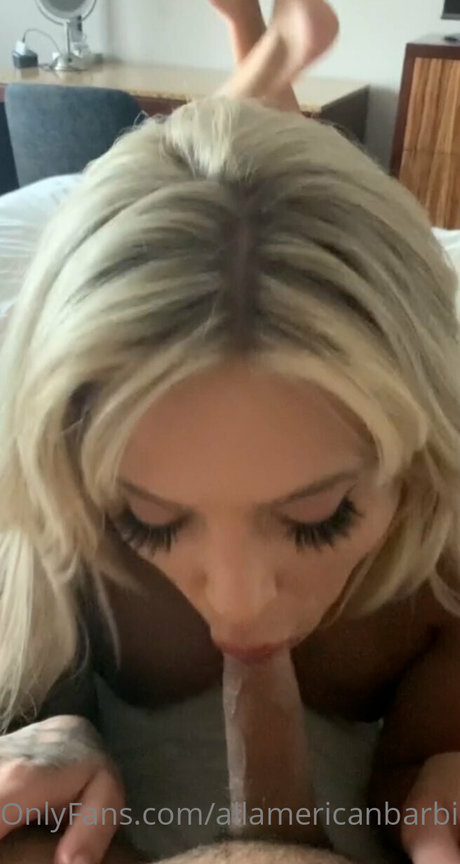 Christina Savoy star adult pic