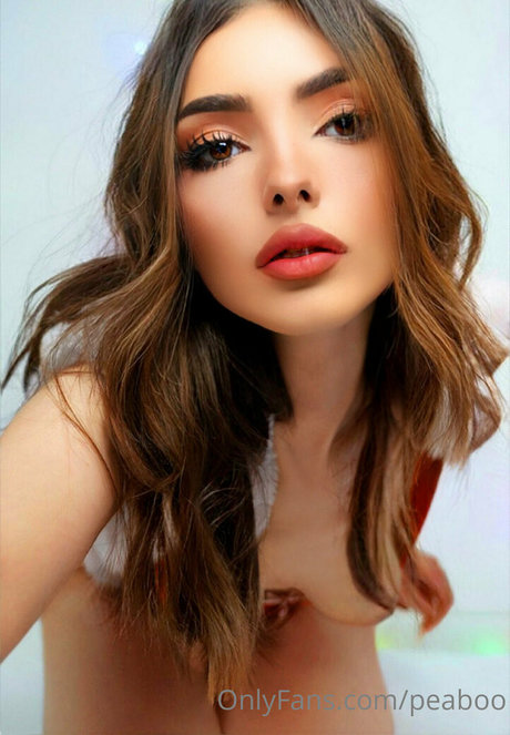 Peaboo pornstar perfect img